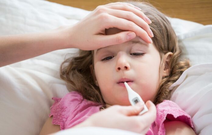 Mudança na classificação de febre em crianças é um alerta para os pais