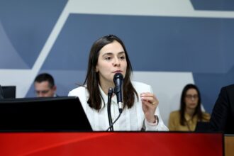 Zema apoia projeto da Deputada Lohanna França que autoriza doação do Hospital Regional de Divinópolis à UFSJ